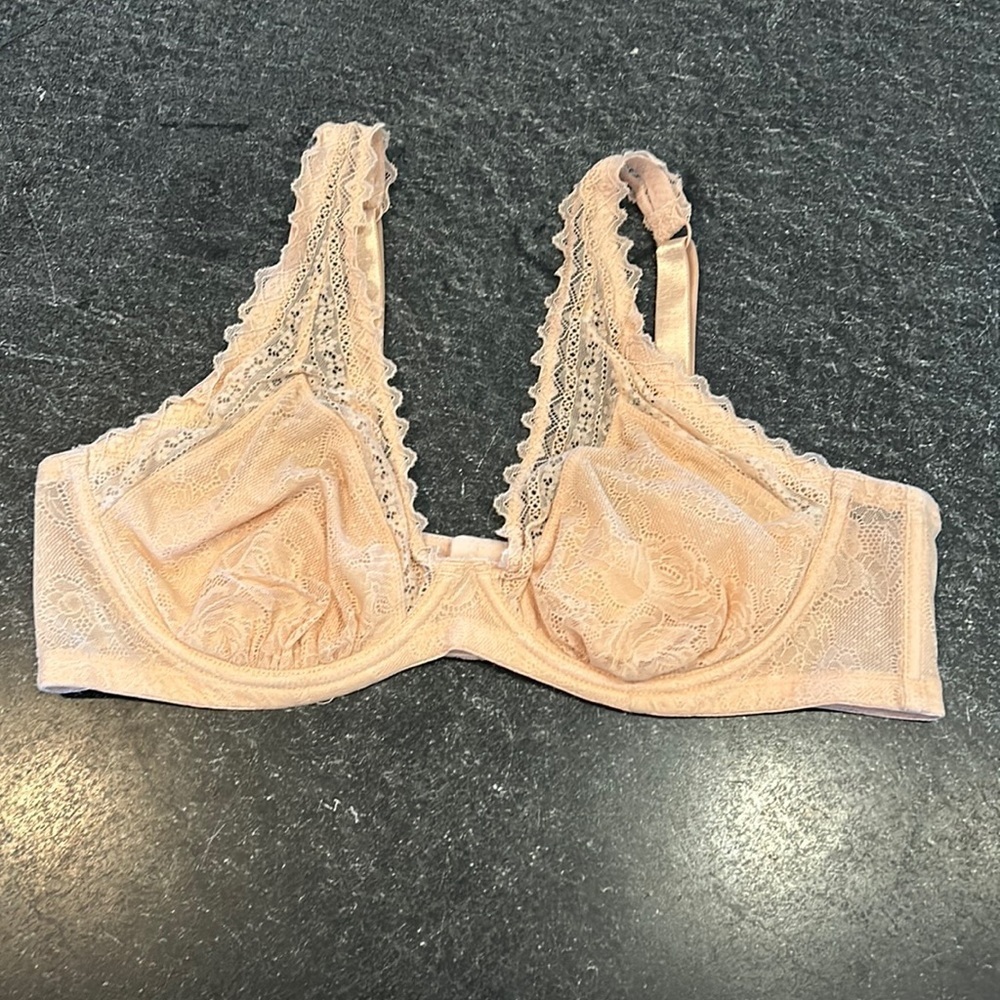 Déesse lace bra NWOT